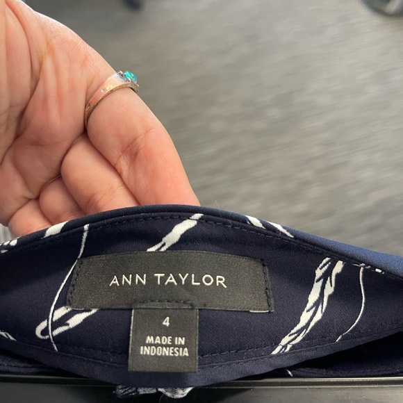 Ann Taylor sailor shorts - Picture 2 of 3
